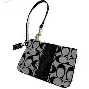 NWOT Vintage Coach Signature Color Block Wristlet Wallet Black Gray